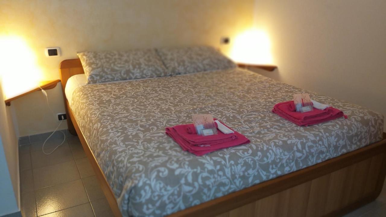 Residence Casa Rosa Gera Lario Kültér fotó