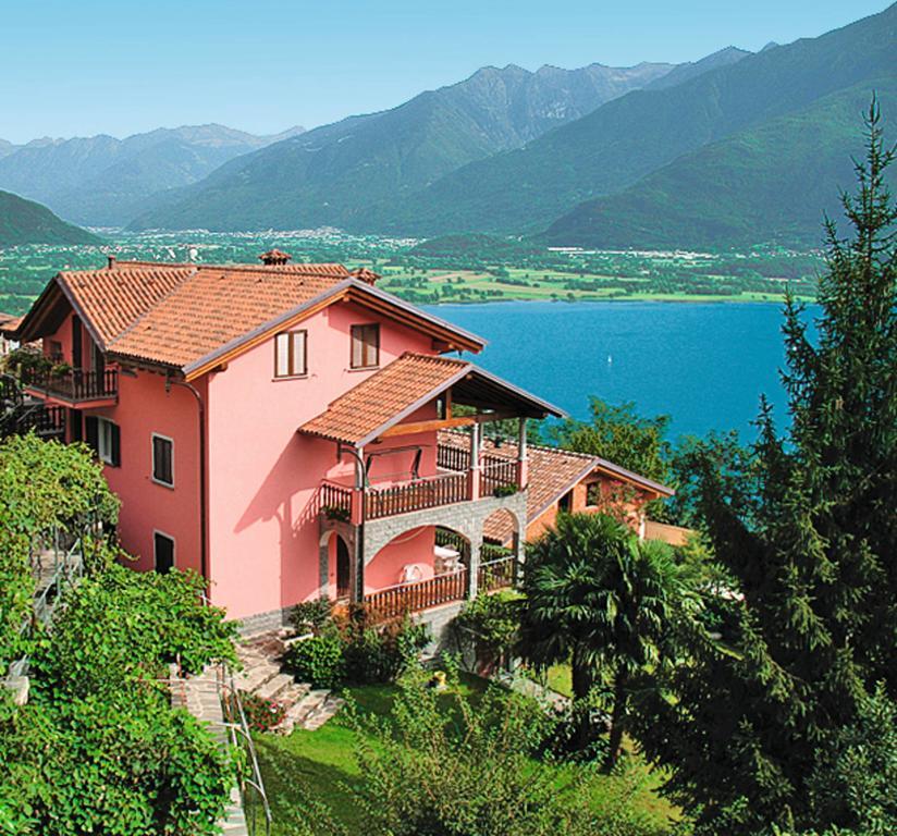Residence Casa Rosa Gera Lario Kültér fotó